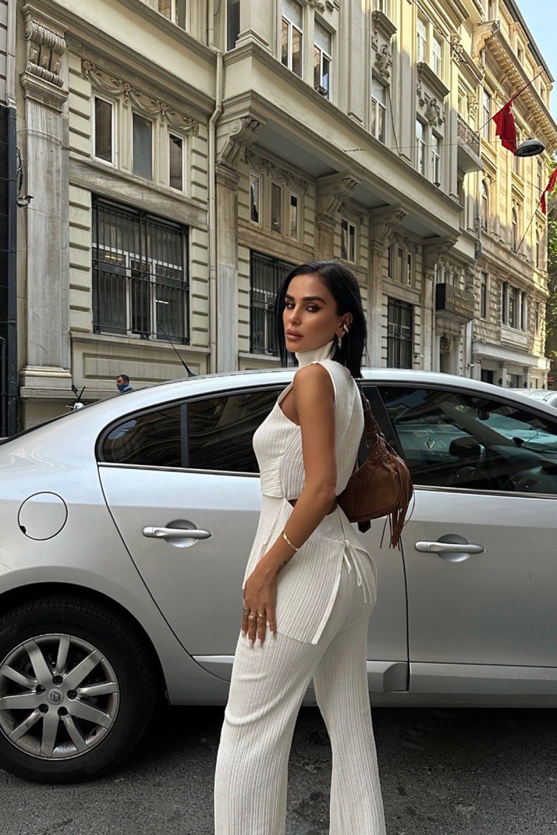 Womens Suit - Belted - İvy - White