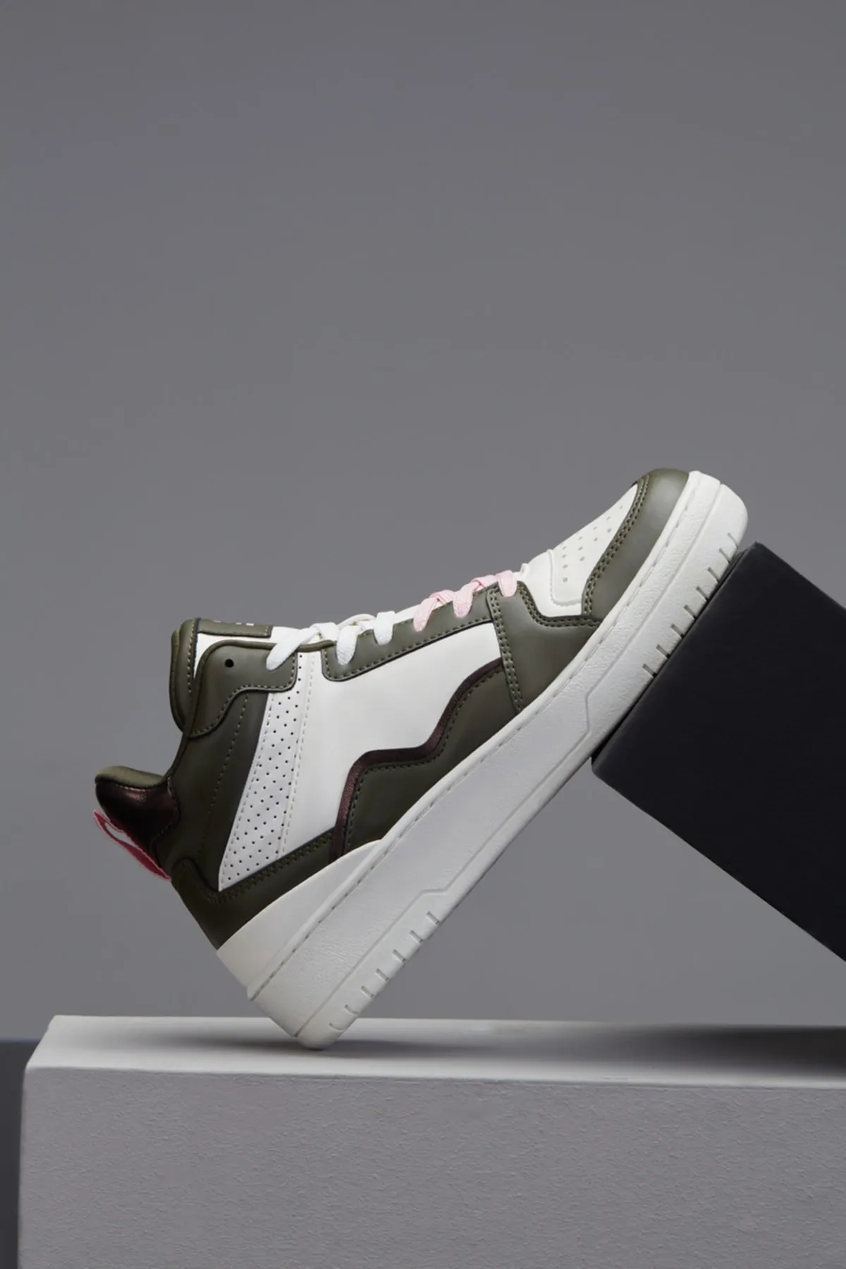 Kadın Bilekli Sneaker - Beyaz Yeşil - DS Violet