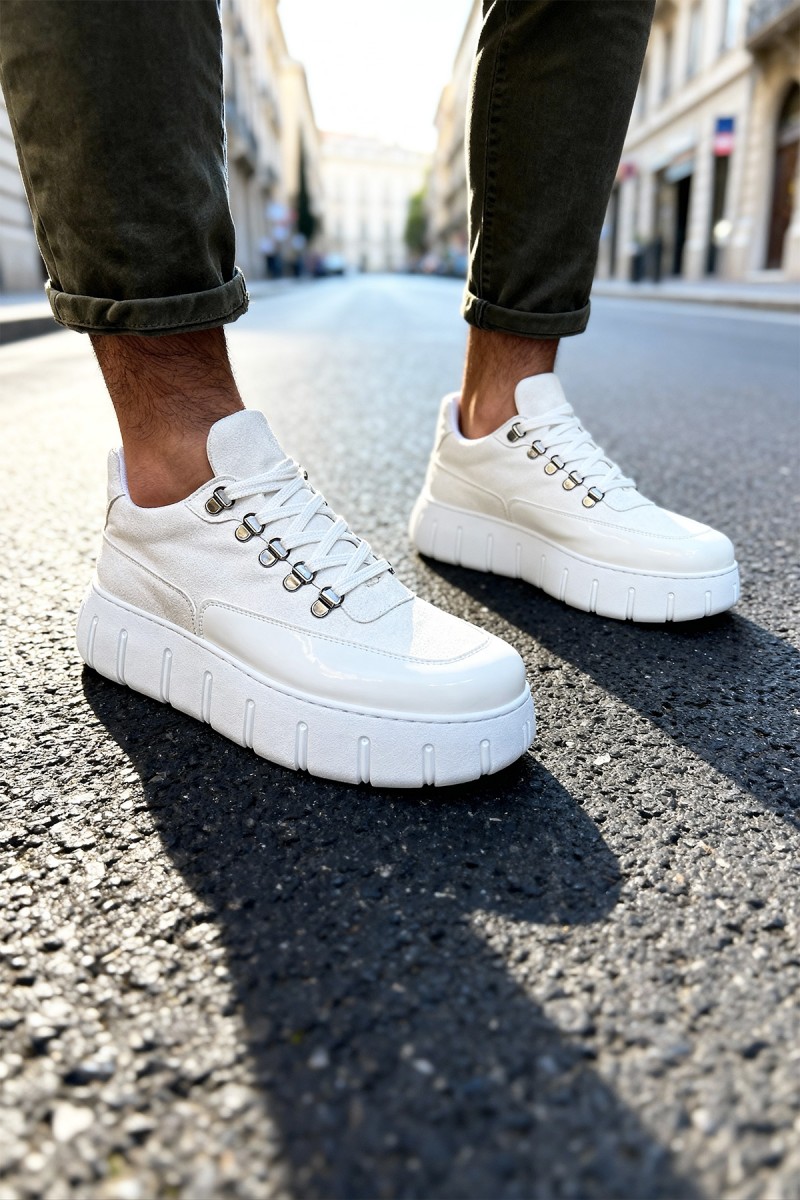 Mens Sneakers - White Suede - 600