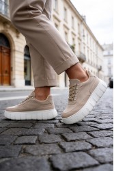 Mens Sneakers - Beige Suede - 600